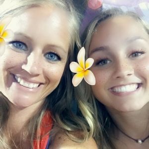 Meet your Posher, Karrie